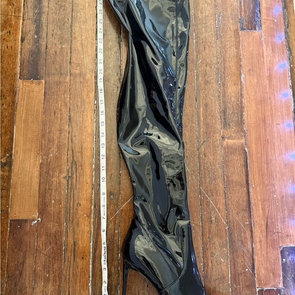 Steve Madden Vanquish Boot - Picture 2 of 5